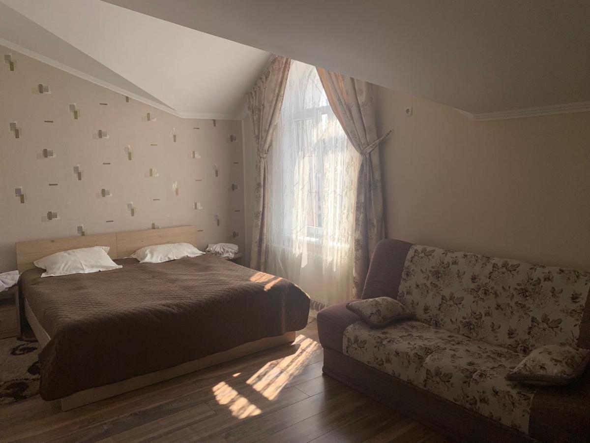 Richky Hotel Trouskavets Extérieur photo