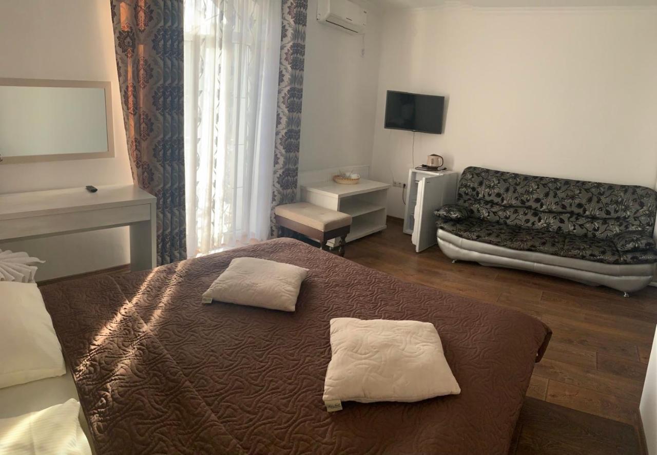Richky Hotel Trouskavets Extérieur photo